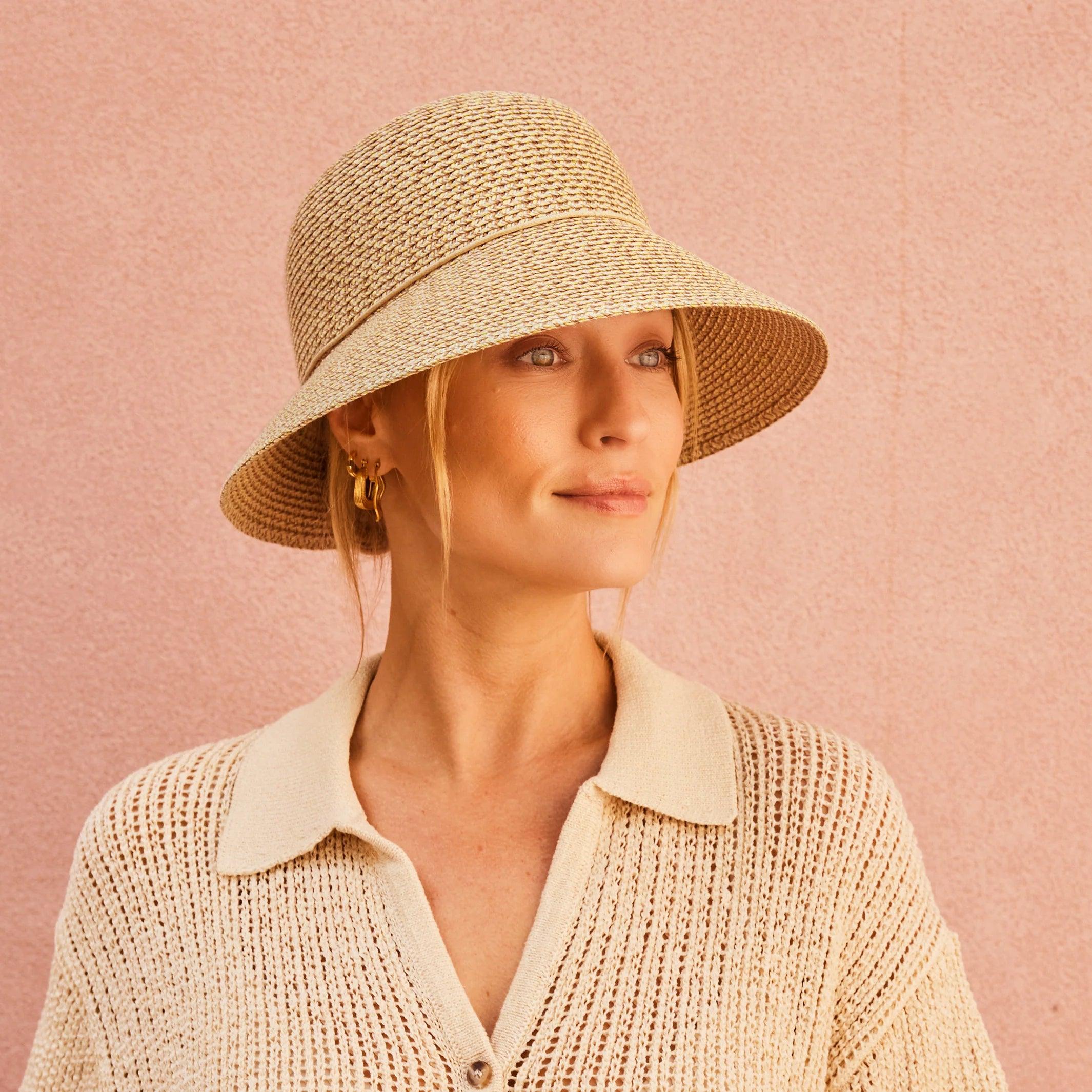 Ora Bucket Hat in Ivory