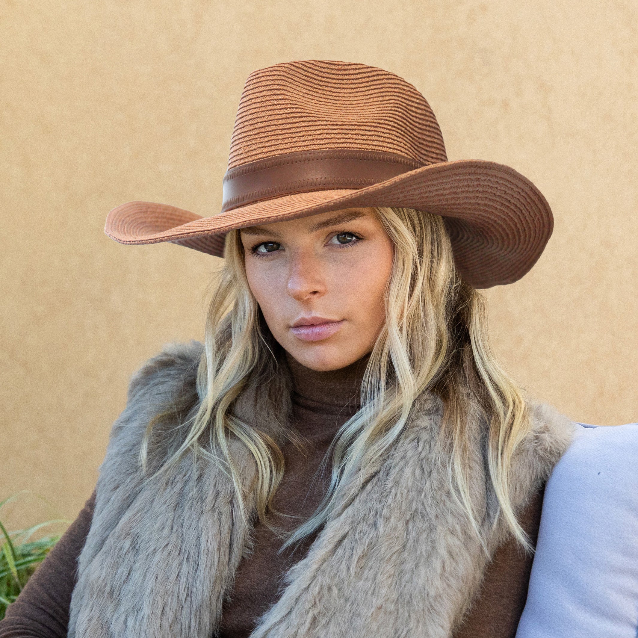 Sandon Raffia Braid Cowboy Hat in Pink & Natural