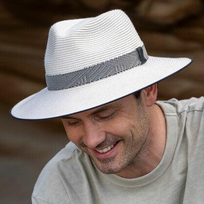 Urban Explorer Flexibraid Hat in Ivory/Black